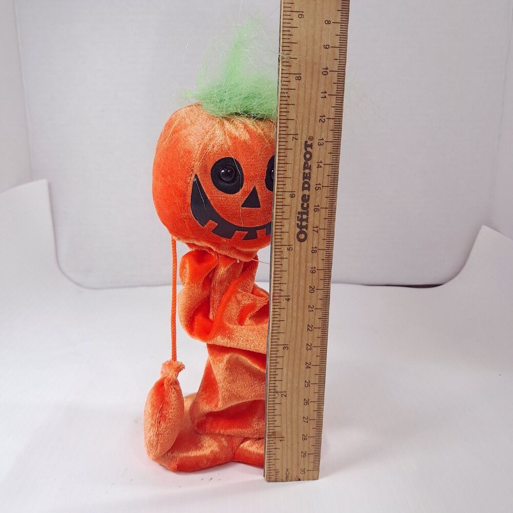 Vintage Dan Dee Pumpkin Spooky Hop & Pop up toy plush Halloween sounds Dandee - Picture 2 of 8